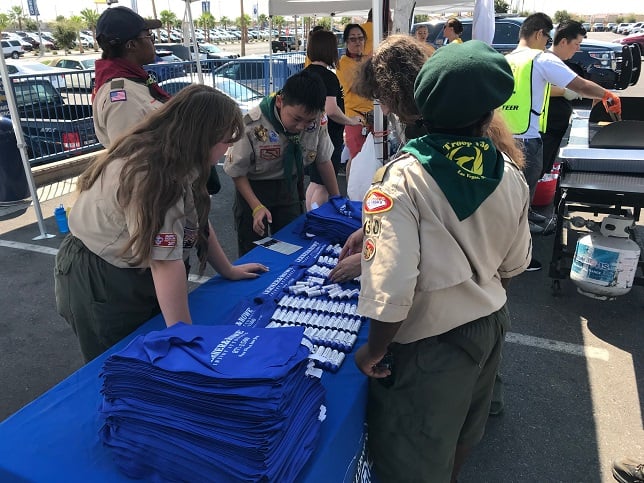 Cops and Burgers Las Vegas | Lerner and Rowe Gives Back